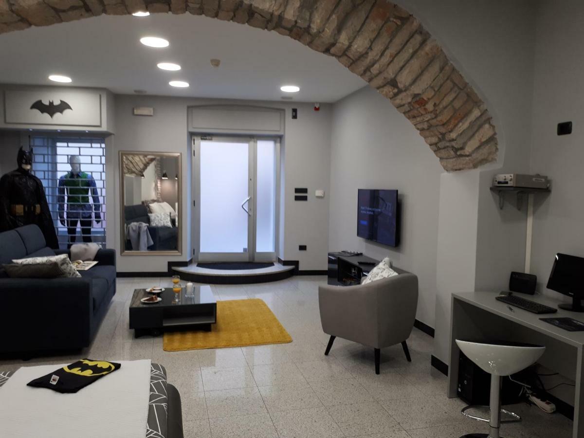 Batcave Apartment Pula Exterior photo
